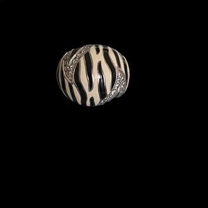 Belle Etoile 925  enamel ring, crystal accents